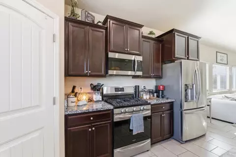 Kitchen - 1150 Fire Fall Ave, Lemoore, CA 93245 photo 4 of 5
