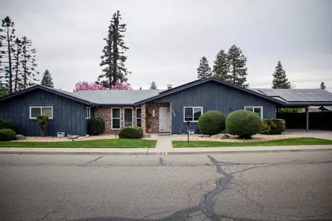 1519 S Cotta St, Visalia, CA 93292