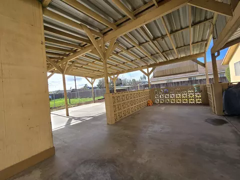 Exterior - 2222-2224 11th St, Reedley, CA 93654 photo 6 of 10