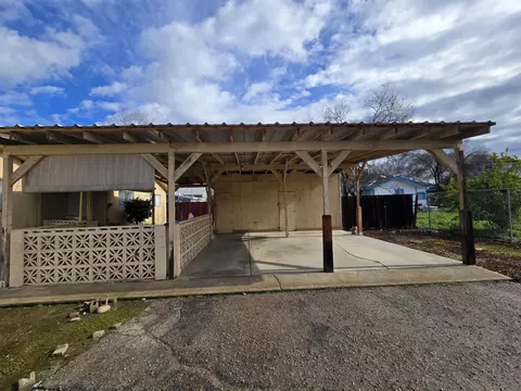 Exterior - 2222-2224 11th St, Reedley, CA 93654 photo 5 of 10