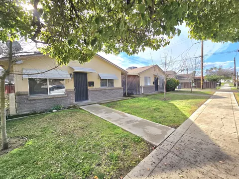 2222-2224 11th St, Reedley, CA 93654