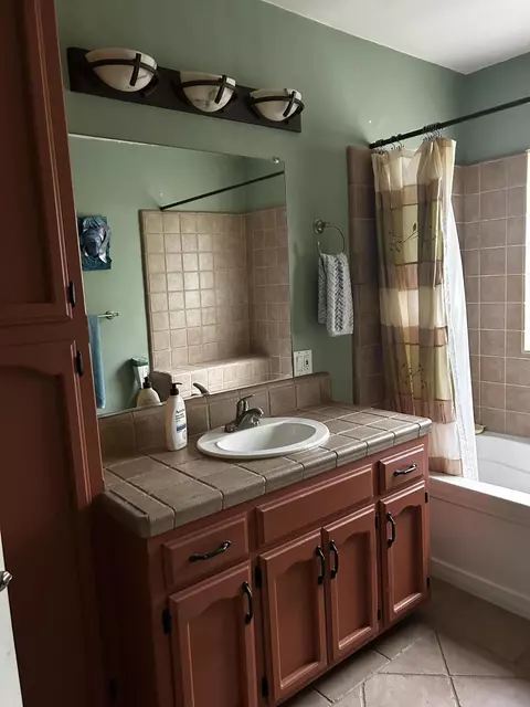 Bath - 43788 Northfork Dr, Three Rivers, CA 93271 photo 2 of 5