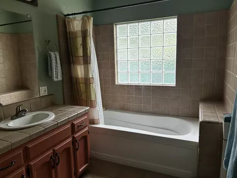 Bath - 43788 Northfork Dr, Three Rivers, CA 93271 photo 5 of 5
