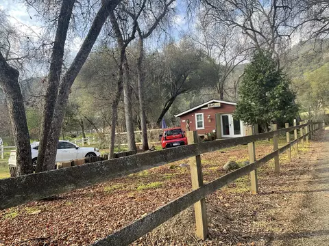 Exterior - 43788 Northfork Dr, Three Rivers, CA 93271 photo 13 of 17
