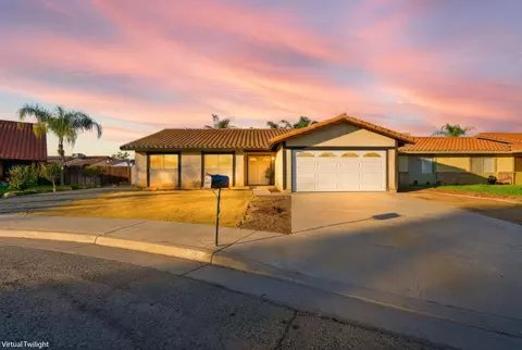 1690 Wall Ln, Porterville, CA 93257