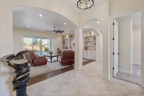 Entry Way - 3108 E Beech Ct, Visalia, CA 93292 photo 4 of 16