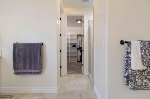 Entry Way - 3108 E Beech Ct, Visalia, CA 93292 photo 9 of 16