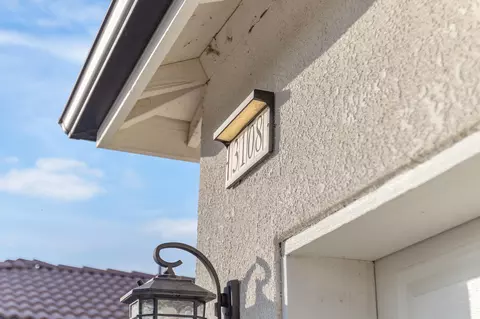 Exterior - 3108 E Beech Ct, Visalia, CA 93292 photo 5 of 12