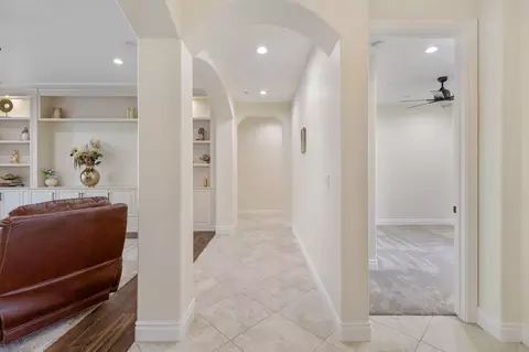 Entry Way - 3108 E Beech Ct, Visalia, CA 93292 photo 6 of 16