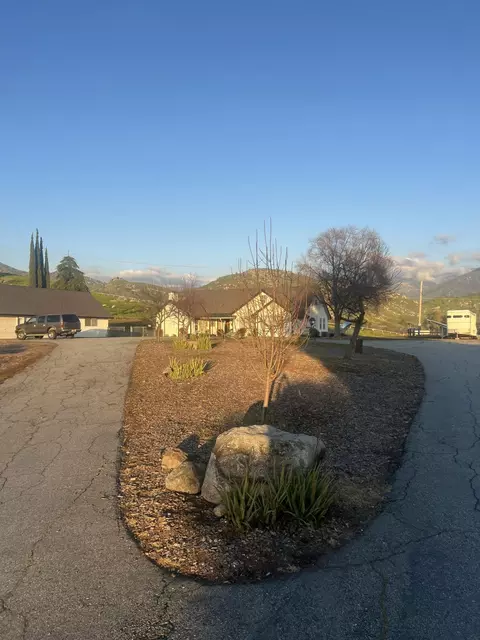 31620 Ave 176 #B, Springville, CA 93265