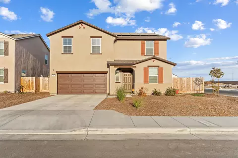 942 Maricopa St, Tulare, CA 93274