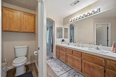 Entry Way - 3929 S Bollinger St, Visalia, CA 93277 photo 6 of 6