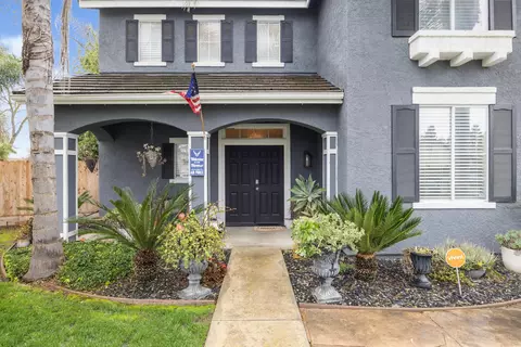 Exterior - 3929 S Bollinger St, Visalia, CA 93277 photo 4 of 6