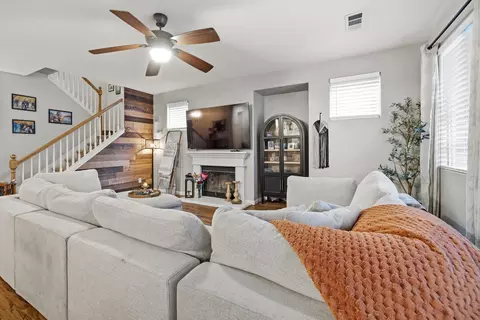 Living - 3929 S Bollinger St, Visalia, CA 93277 photo 2 of 2