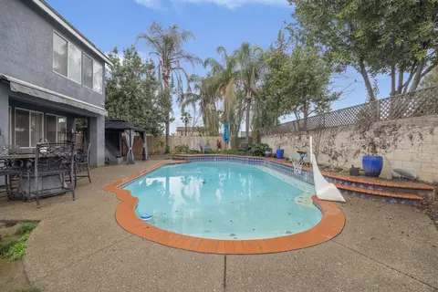 Exterior - 3929 S Bollinger St, Visalia, CA 93277 photo 5 of 6