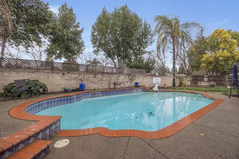 Exterior - 3929 S Bollinger St, Visalia, CA 93277 photo 6 of 6