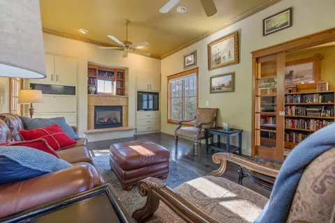 Living - 40209 Redtail Ln, Three Rivers, CA 93271 photo 3 of 8