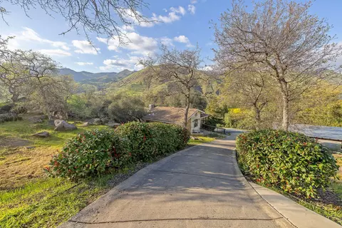 Exterior - 40209 Redtail Ln, Three Rivers, CA 93271 photo 45 of 73