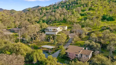 View/Area - 40209 Redtail Ln, Three Rivers, CA 93271 photo 5 of 11