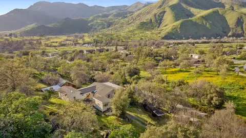 View/Area - 40209 Redtail Ln, Three Rivers, CA 93271 photo 10 of 11