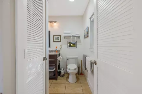 Bath - 40209 Redtail Ln, Three Rivers, CA 93271 photo 6 of 6