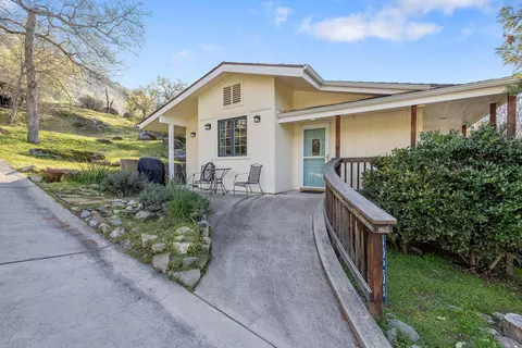 Exterior - 40209 Redtail Ln, Three Rivers, CA 93271 photo 56 of 73