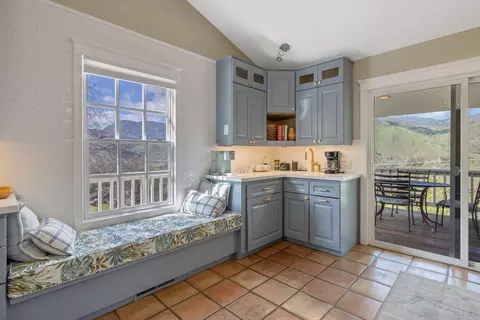 Kitchen - 40209 Redtail Ln, Three Rivers, CA 93271 photo 5 of 11