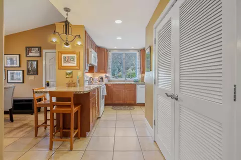 Entry Way - 40209 Redtail Ln, Three Rivers, CA 93271 photo 13 of 14