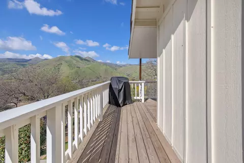 Exterior - 40209 Redtail Ln, Three Rivers, CA 93271 photo 17 of 73