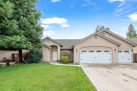 2303 S Conyer Ct, Visalia, CA 93277