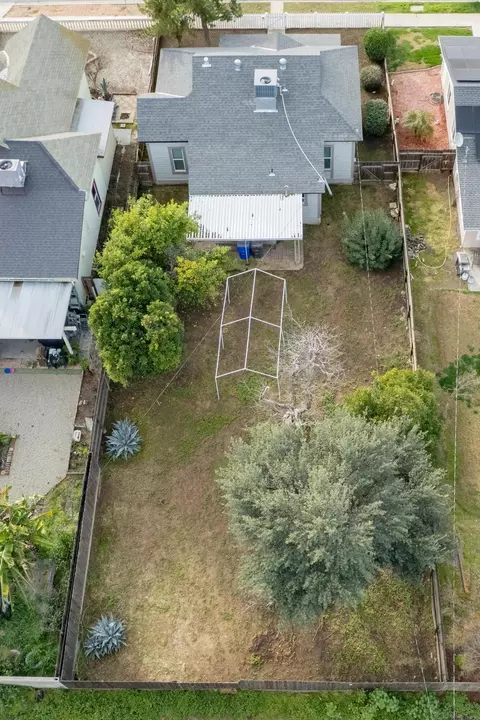 View/Area - 533 S Kaweah Ave, Exeter, CA 93221 photo 3 of 3