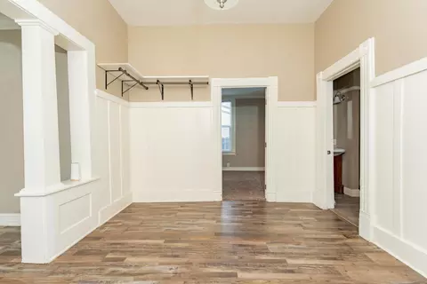 Entry Way - 533 S Kaweah Ave, Exeter, CA 93221 photo 2 of 2