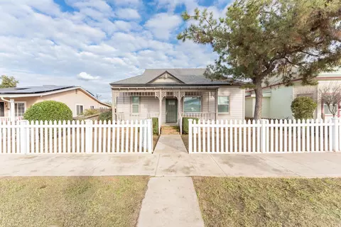 Exterior - 533 S Kaweah Ave, Exeter, CA 93221 photo 2 of 12