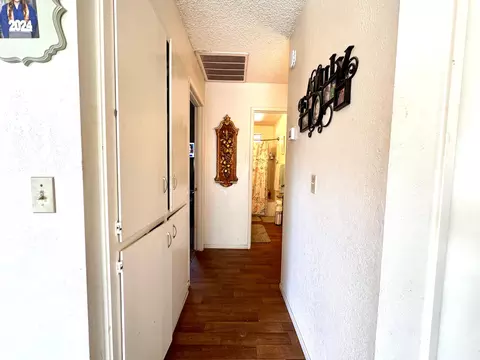 Entry Way - 208 N B St, Exeter, CA 93221 photo 1 of 4