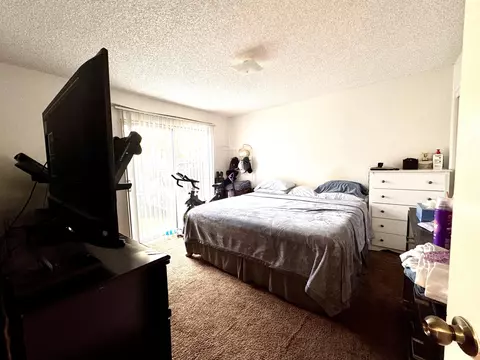 Bedroom - 208 N B St, Exeter, CA 93221 photo 4 of 6