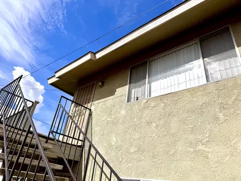 Exterior - 208 N B St, Exeter, CA 93221 photo 5 of 6