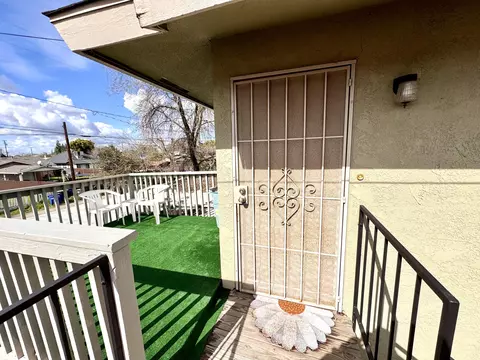 Exterior - 208 N B St, Exeter, CA 93221 photo 6 of 6