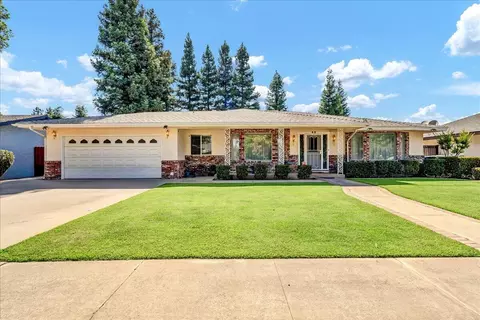 Exterior - 45 Lyon Ave, Sanger, CA 93657 photo 2 of 7