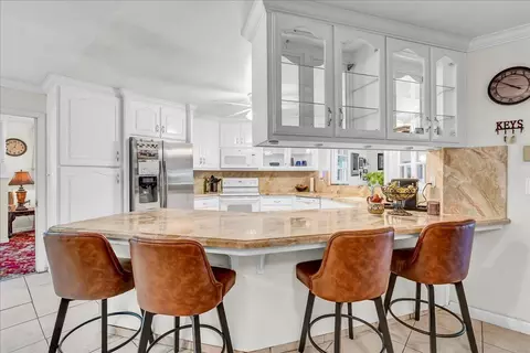 Kitchen - 45 Lyon Ave, Sanger, CA 93657 photo 2 of 4