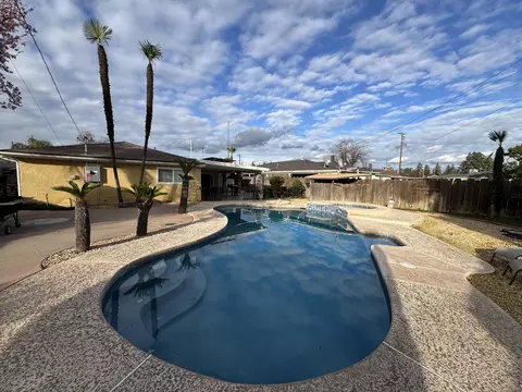 Exterior - 201 E Lois Ave, Tulare, CA 93274 photo 13 of 24