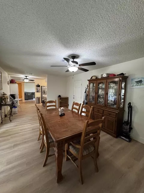 Dining - 201 E Lois Ave, Tulare, CA 93274 photo 3 of 3
