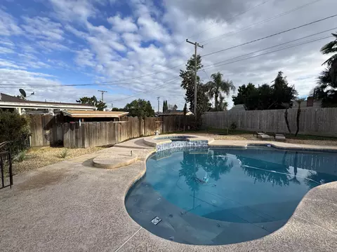 Exterior - 201 E Lois Ave, Tulare, CA 93274 photo 10 of 24