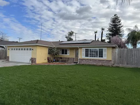 Exterior - 201 E Lois Ave, Tulare, CA 93274 photo 2 of 24