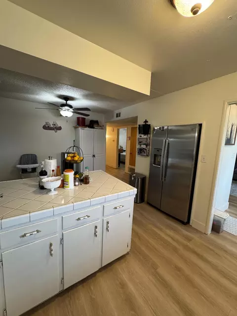 Kitchen - 201 E Lois Ave, Tulare, CA 93274 photo 8 of 8