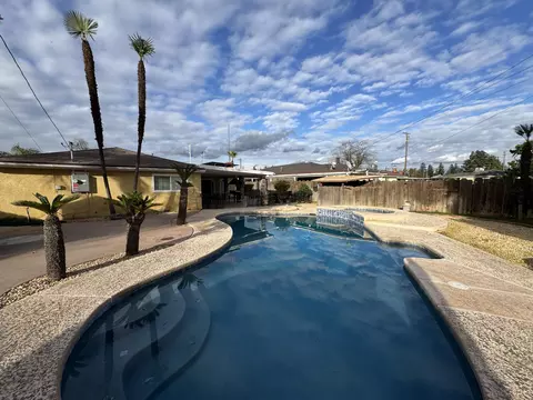 Exterior - 201 E Lois Ave, Tulare, CA 93274 photo 11 of 24