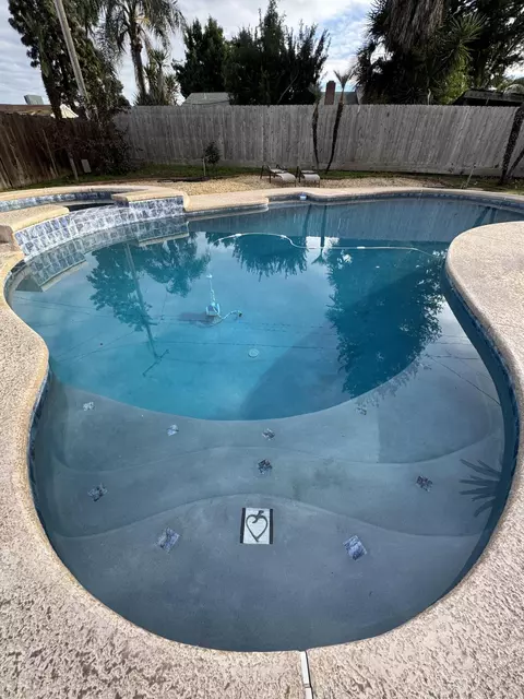 Exterior - 201 E Lois Ave, Tulare, CA 93274 photo 16 of 24