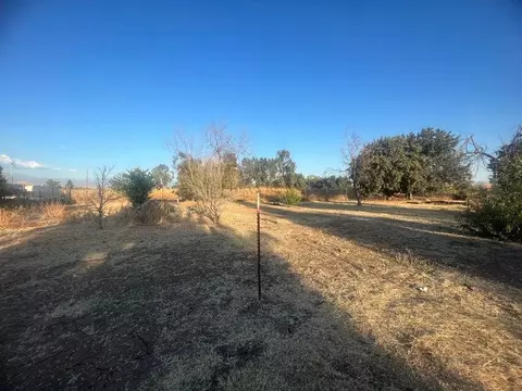 000 Avenue Avenue 192, Strathmore, CA 93267 photo 3