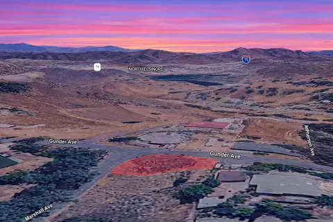 Gunder Avenue, Lake Elsinore, CA 92530
