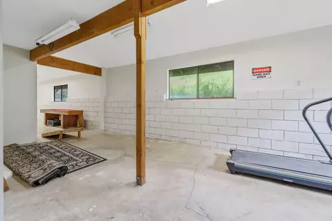 Exterior - 43677 Washburn Dr, Three Rivers, CA 93271 photo 11 of 31