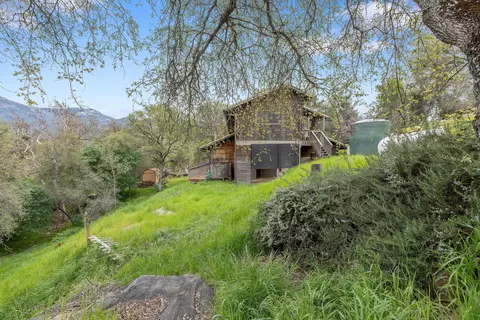 Exterior - 43677 Washburn Dr, Three Rivers, CA 93271 photo 18 of 31